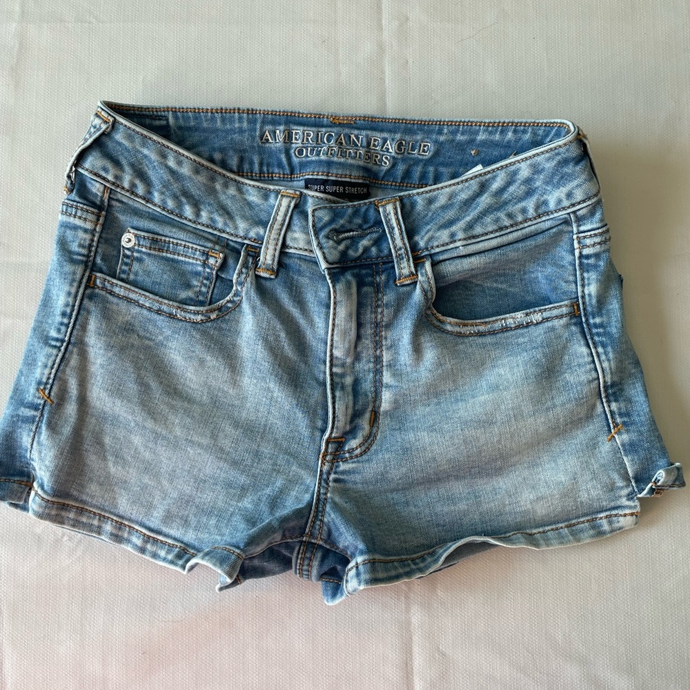 American Eagle Outfitters Women's Blue Denim super super stretch shorts size 4